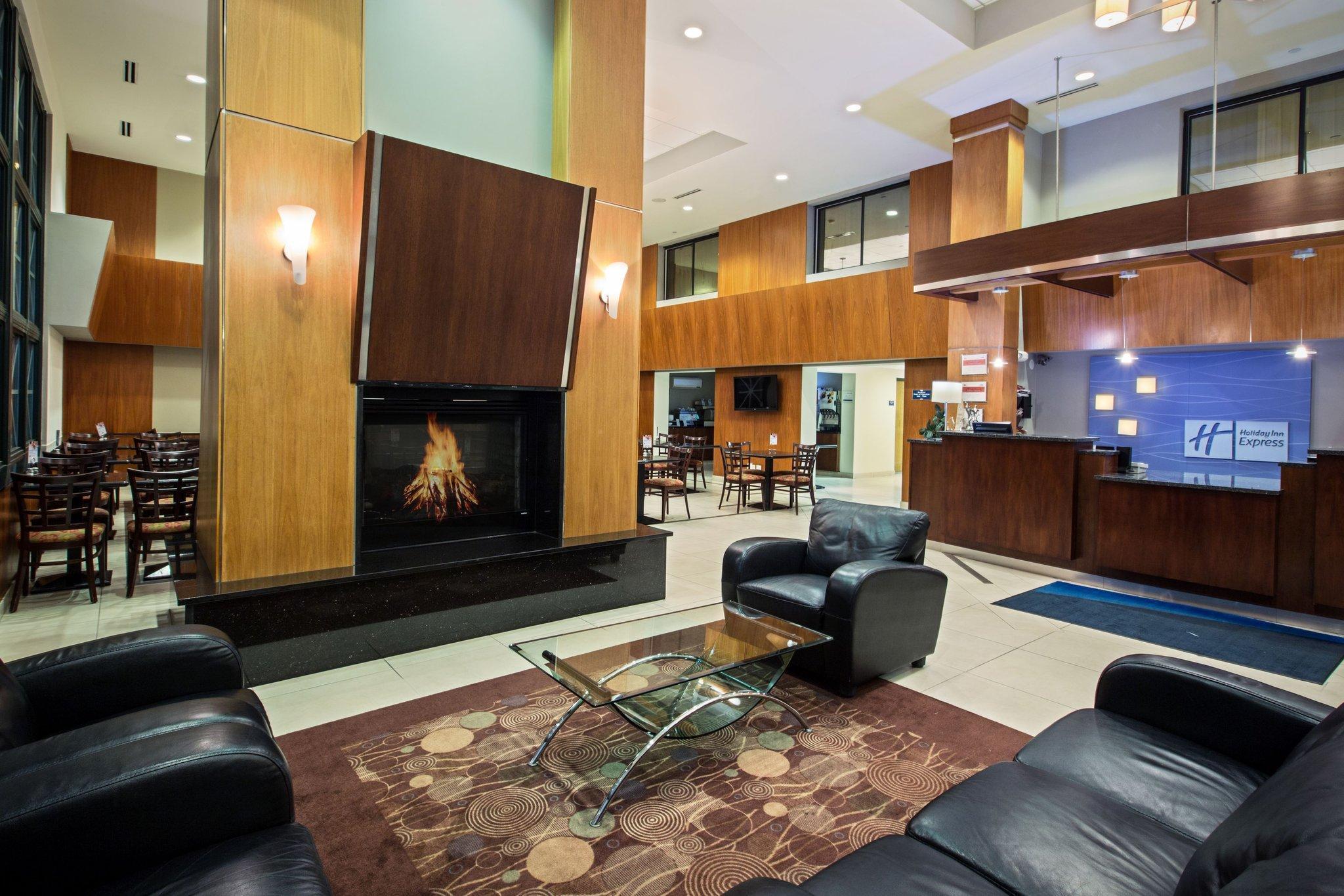 Holiday Inn Express Schaumburg-Rolling Meadows By Ihg Buitenkant foto
