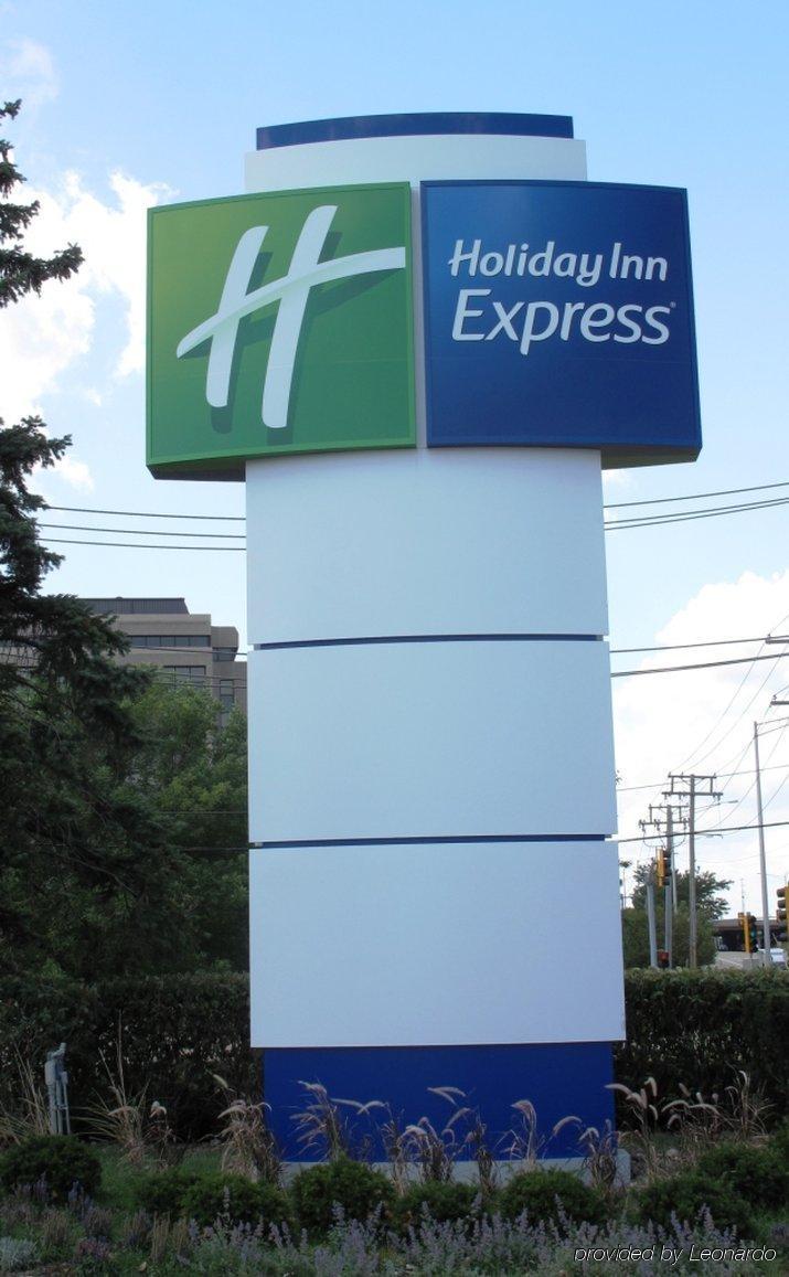 Holiday Inn Express Schaumburg-Rolling Meadows By Ihg Buitenkant foto