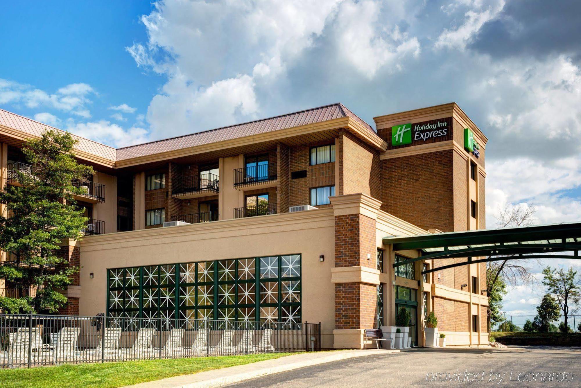 Holiday Inn Express Schaumburg-Rolling Meadows By Ihg Buitenkant foto